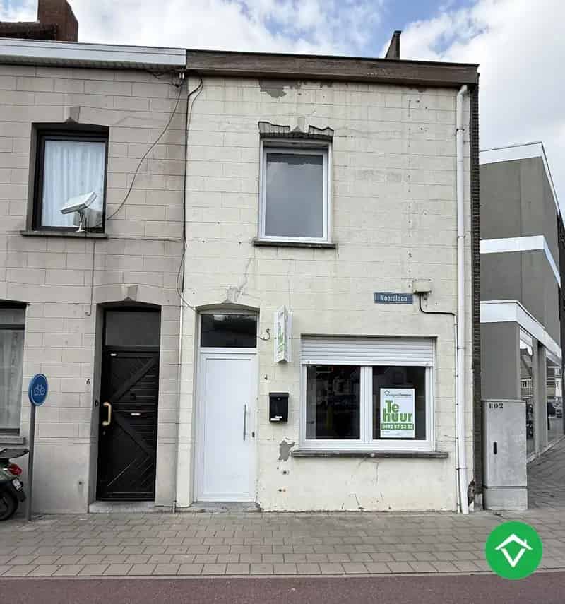 Huis te koop Roeselare: 2 slaapkamers, bureau, centrum