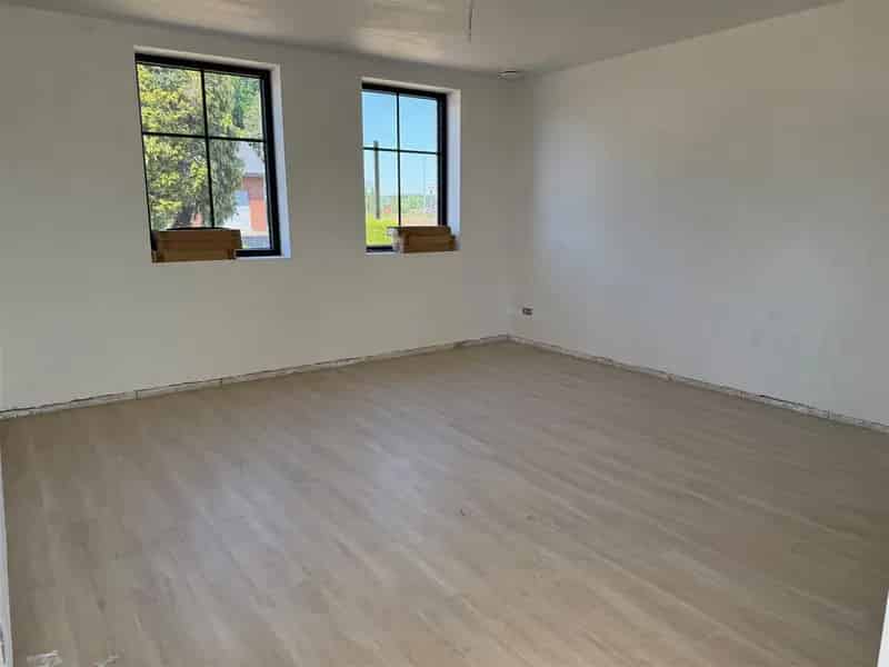 Nieuwbouwwoning te Vorst 3 slaapkamers Nabij Centrum