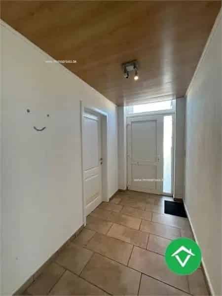 Appartement te huur Eernegem: gelijkvloers, tuin, garage