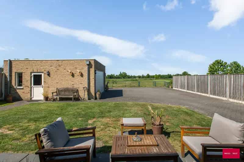 Duurzame Villa met Dubbele Woonfunctie te Koop