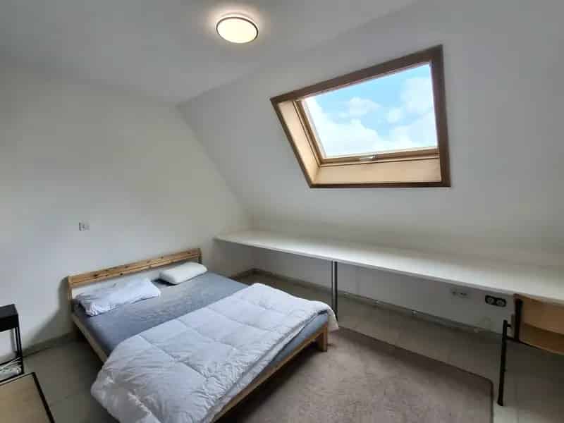 Ruim Duplexappartement Aarsele 270m2 Zongericht Dakterras