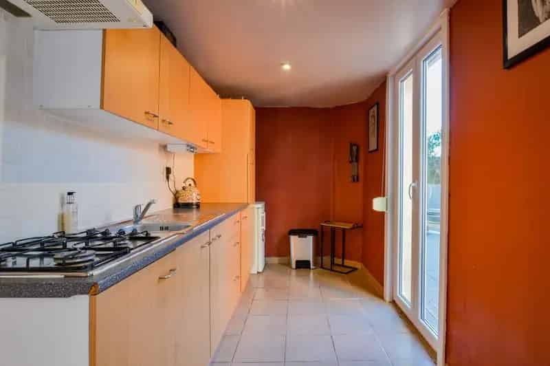 Te Koop Aartrijke: Charmante Starterswoning 105m²