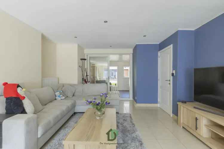 Huis te koop in Destelbergen: Lichtrijke woning met mooie gevel