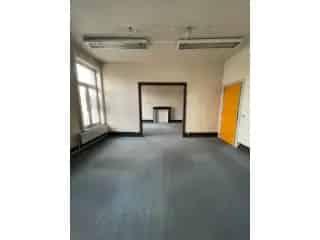 Kantoor te Koop Fayt-lez-Manage 342m² Renovatieproject