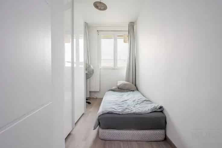 Appartement Te Koop 2 slaapkamers Terras Lift Gerenoveerd