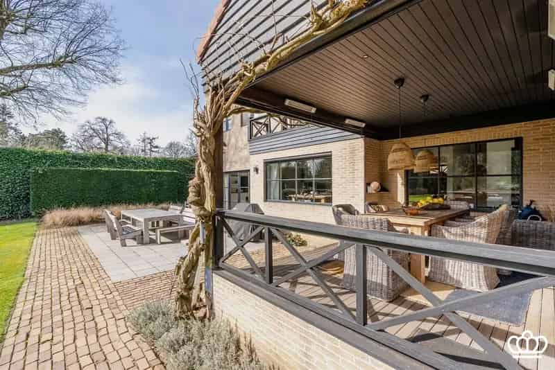 Luxe Villa te Koop - 4 slaapkamers, Zwembad, Poolhouse