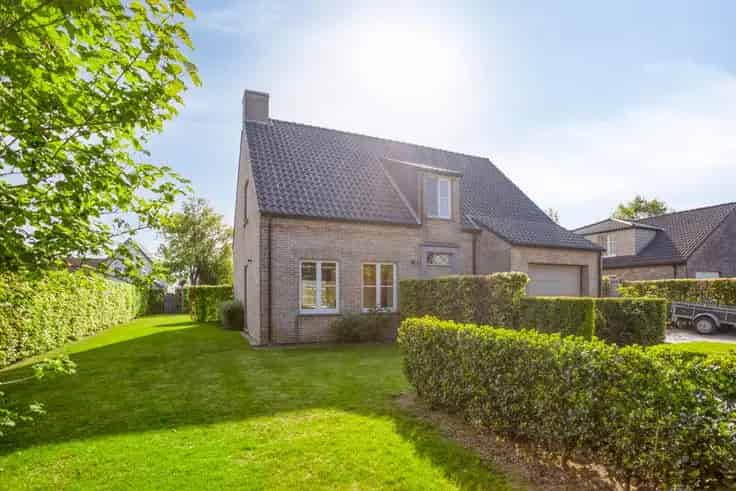 Huis Te Koop 3 Slaapkamers Rustige Ligging Mooie Tuin