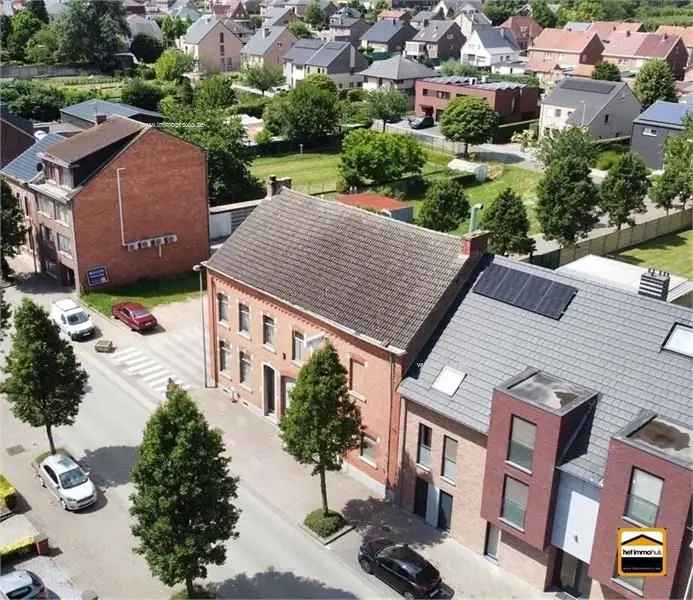 Frituur met Woning te Borgloon 2 slaapkamers