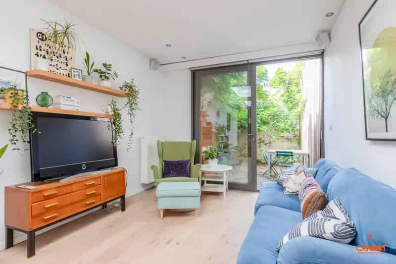 Huis te huur: Instapklare stadswoning met studio en zonnige koer