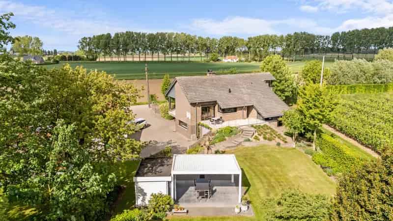 Huis te huur Landelijk zicht 3 slaapkamers 2 garages