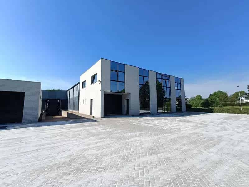 Bedrijfsgebouw te huur Lier