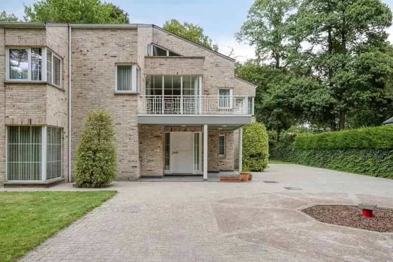 Villa te koop in Schoten