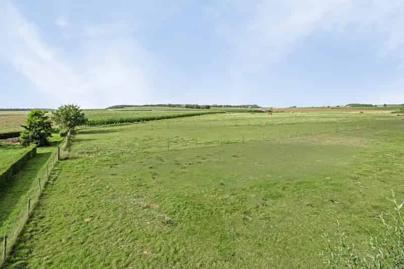 Bouwgrond 24 42 are te koop Beauvechain Landelijke Ligging