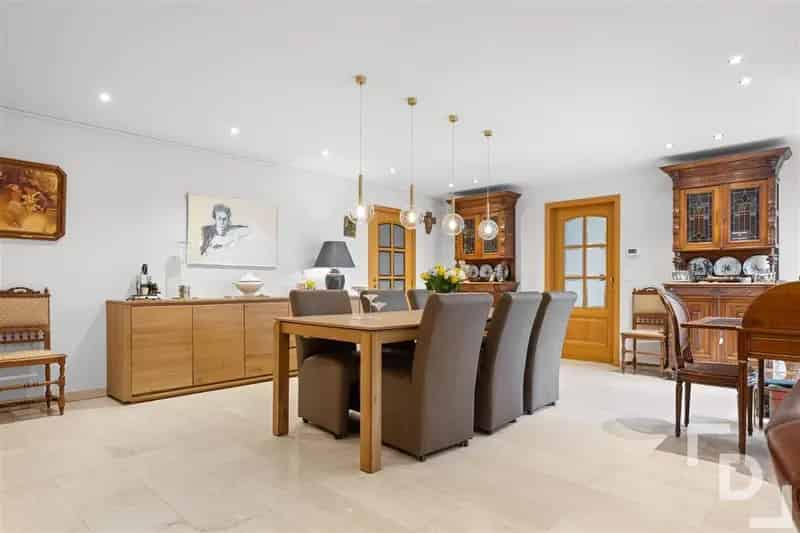 Ruime Energiezuinige Villa te Koop Poperinge
