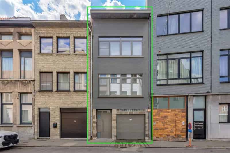 Ruime Instapklare Woning Grote Garage Magazijn