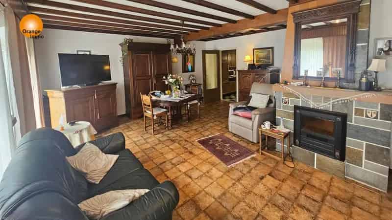 Te renoveren bungalow 2 slaapkamers grote tuin Maasmechelen
