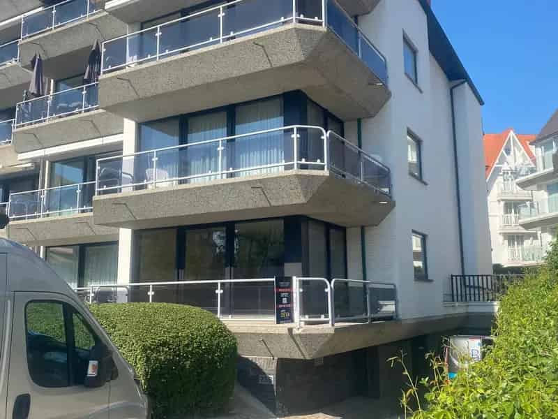 Appartement te huur Albertplein: Lichtrijk hoekappartement met garage en laadpaal