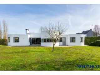 Villa te koop Kontich - Architecturale laagbouwvilla met 3 slaapkamers