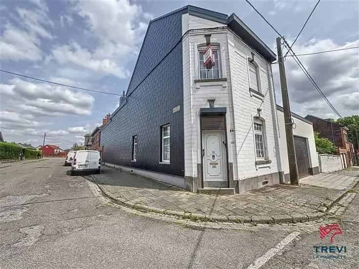 Huis Te Koop Monceau-sur-Sambre 300m2 Atelier Tuin