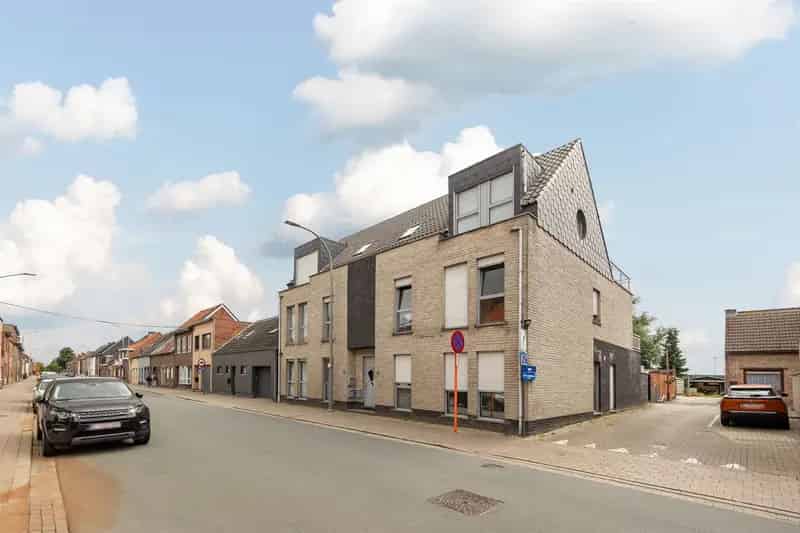 Appartement te koop 2 slaapkamers  overdekte parking