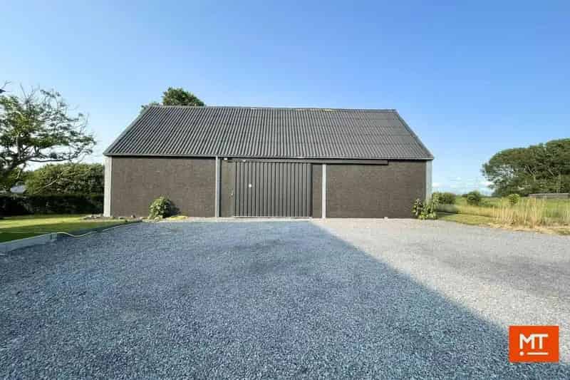 Te Huur Ruime Energiezuinige Familiewoning met Loods