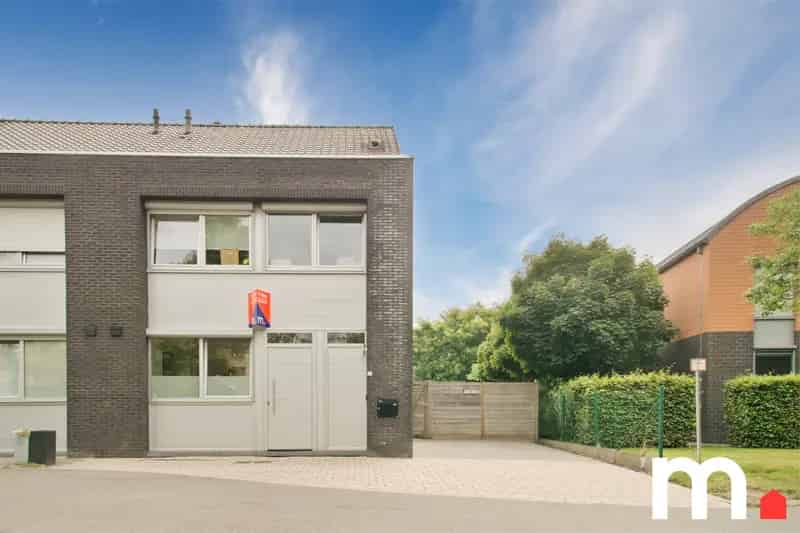 Huis te koop Heule: Instapklare halfopen bebouwing