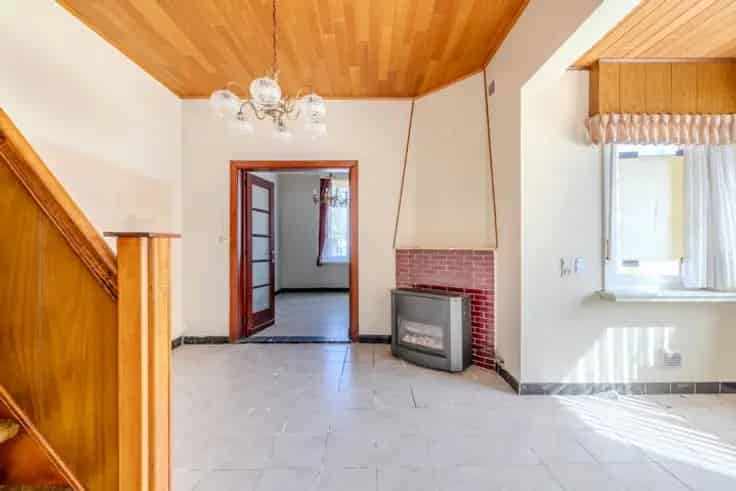 Te renoveren woning 4 slaapkamers Nijlen 820m²