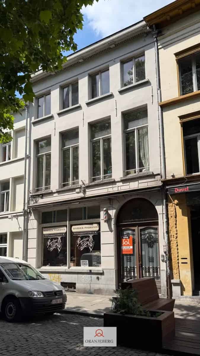 Polyvalente Atelierruimte Magazijn Loods te Huur