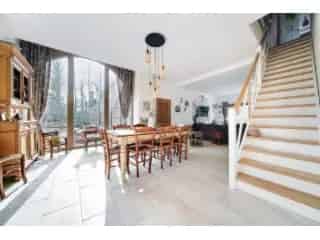 Huis te koop - Vier woningen - Rustig gelegen - Zwembad