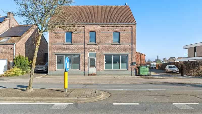 Handelspand met Woonst 6 Slaapkamers en Studio Rotem