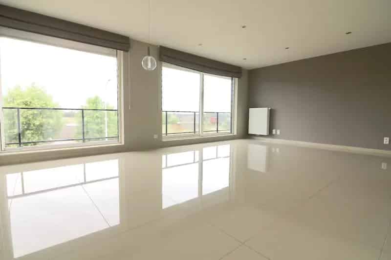 Appartement te koop 2 slaapkamers terras garage kelder