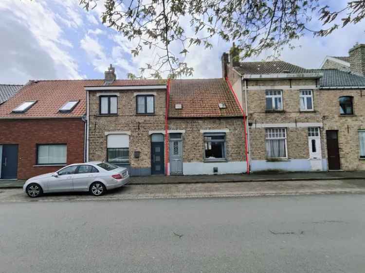 Te renoveren woning te Brugge met zonnige tuin op ca. 262m²! UITWEG achteraan! Uitstekende ligging!