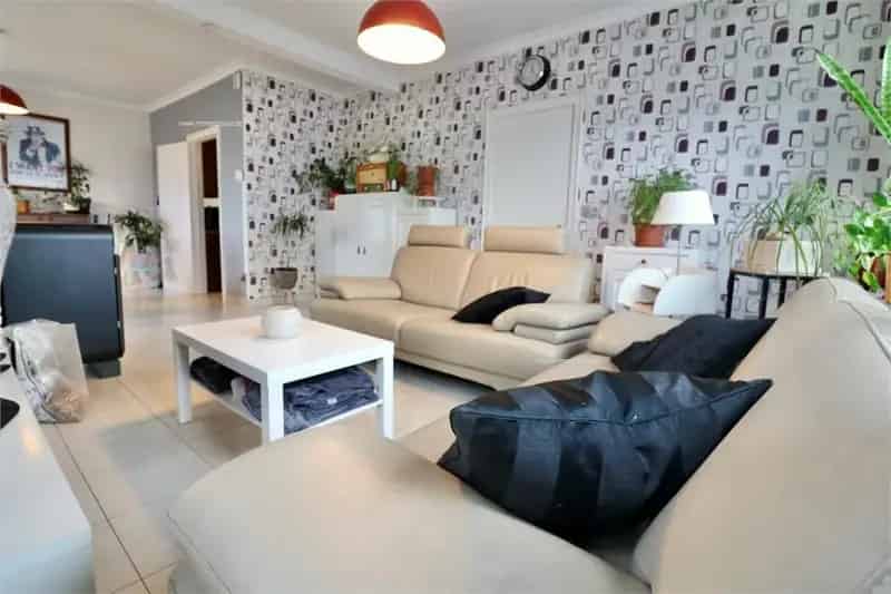 Huis te huur Adegem: 4 slaapkamers, tuin, garage
