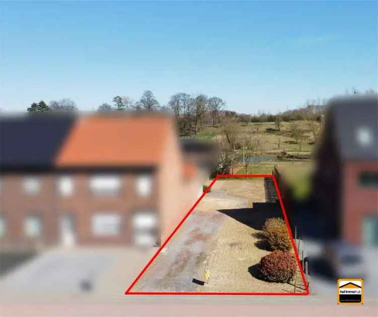 Bouwgrond Borgloon: Halfopen Bebouwing Landelijk Uitzicht