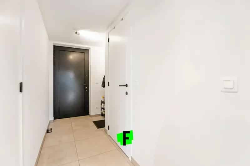 Appartement te koop Ieper: 2 slaapkamers, terras, autostaanplaats