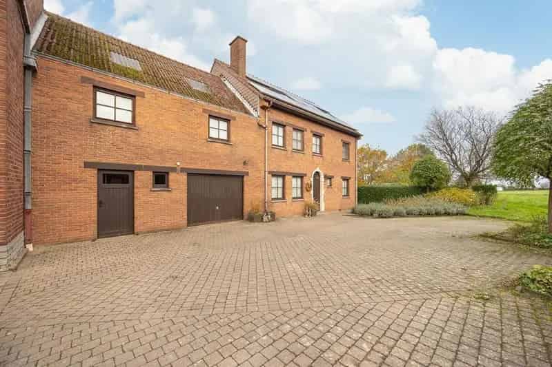 2 Aaneengeschakelde Woningen Bertem 9 slaapkamers 581m²