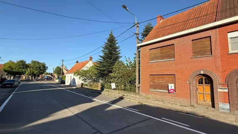 Landelijke woning te koop met 3 slaapkamers en 1789m² grond