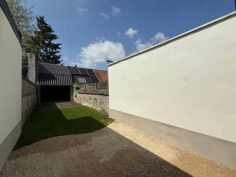 Huis te huur Ledeberg: Gerenoveerde woning met tuin en bijgebouw