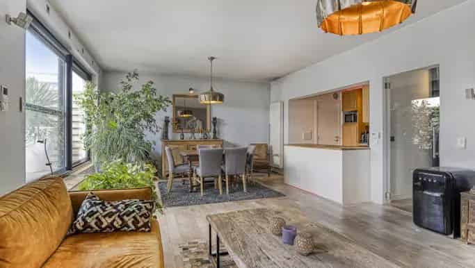 Handelspand met Wellness en Appartement te Koop Sint-Michiels