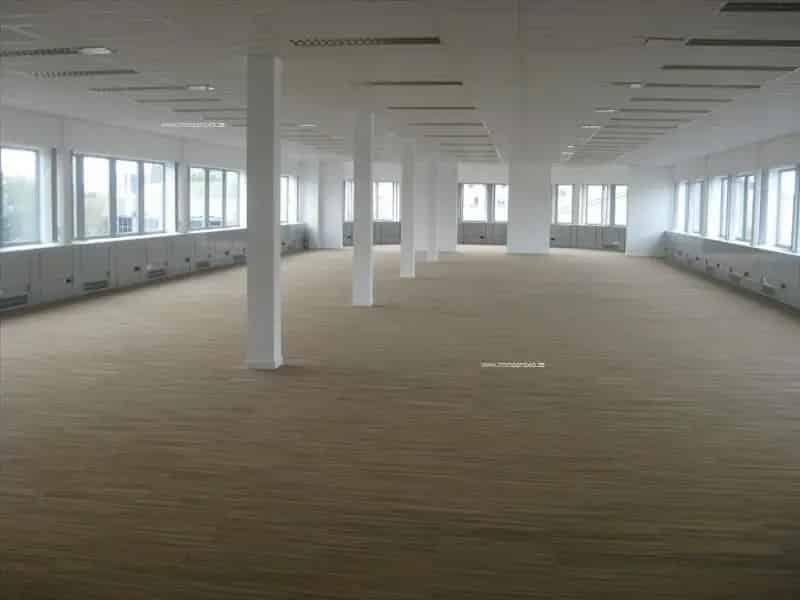 Kantoren te huur Drogenbos 457m²