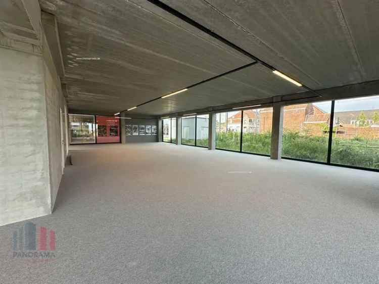 Nieuwbouw kantoorruimte te koop in Lendelede