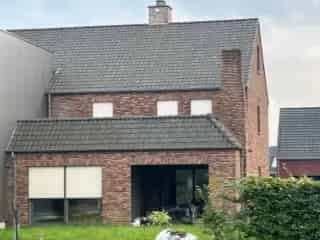 Industrie te koop Hamont 720m² met conciërgewoning
