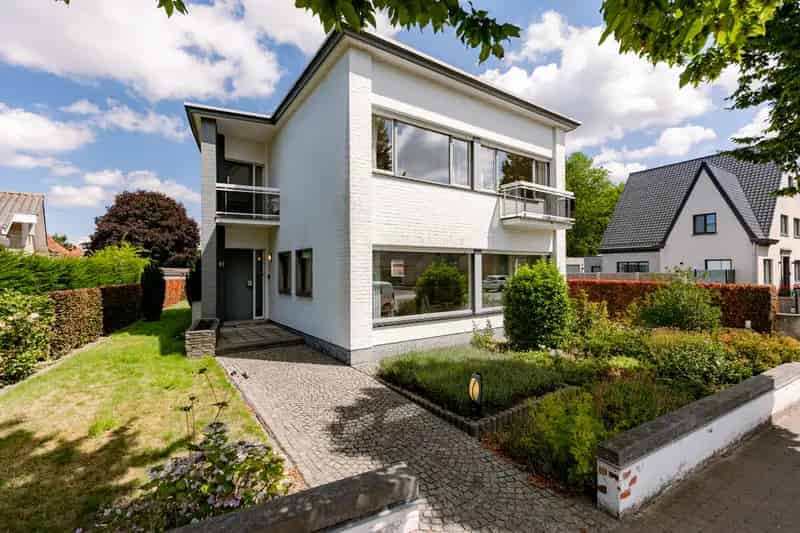 Huis te huur Torhout: 3 slaapkamers, tuin en veranda