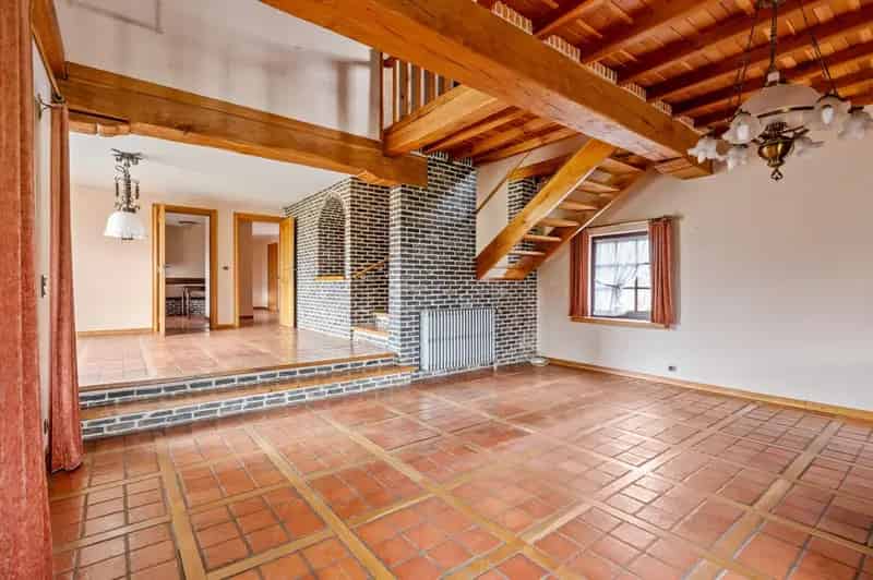 Charmante Ruime Woning 2154m2 Perceel