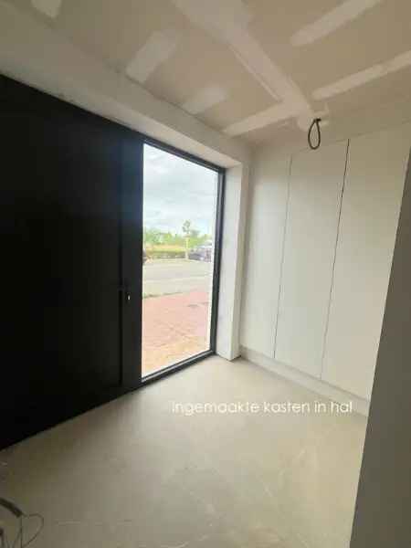 Huis te huur 5 slaapkamers  Nieuwbouw Villa 259m² Luxe afwerking