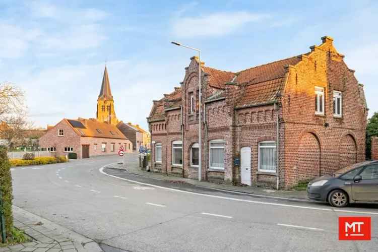 Te renoveren huis in Wulvergem met potentieel voor wandelaars