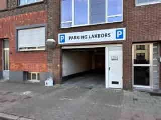 Parking te koop Deurne 50 staanplaatsen 1520m²