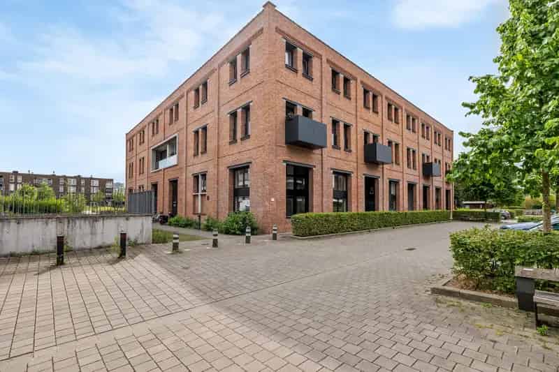 Duplexappartement te Gent 3 slaapkamers  2 badkamers terras
