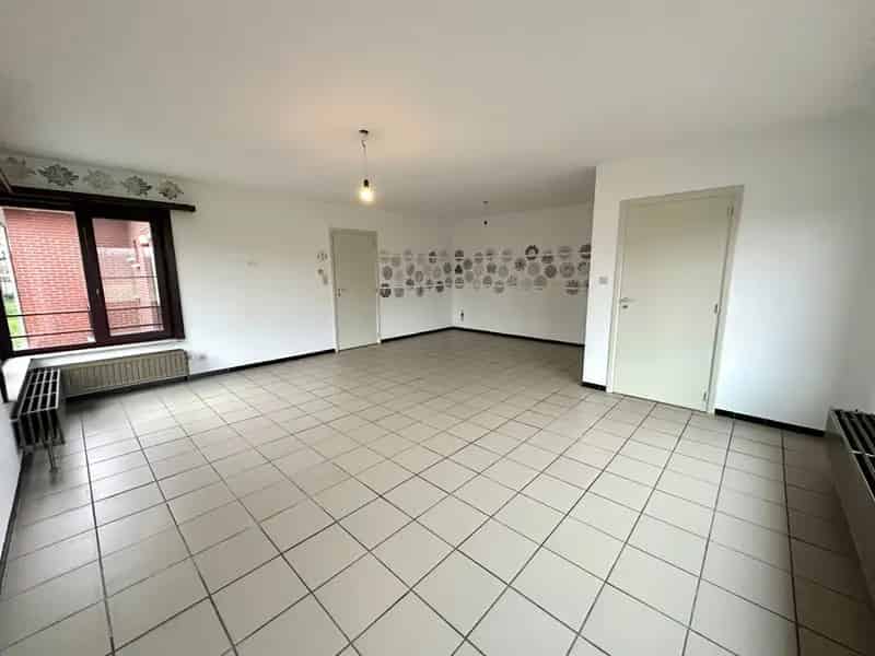 Halfopen Woning Ruime Tuin