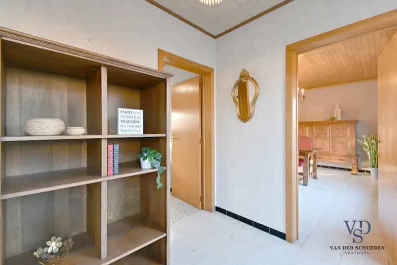 Degelijke Bungalow Rustige Verkavelling